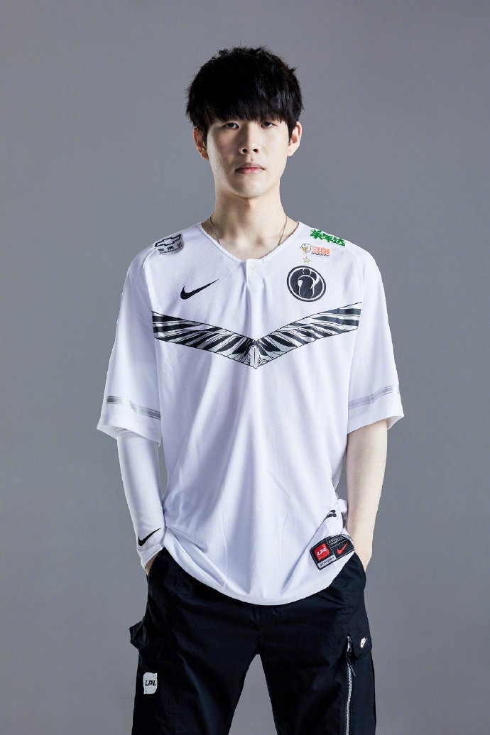 Cool ：马润石头人和香锅猪妹也空大过，我有说别让他们玩吗？