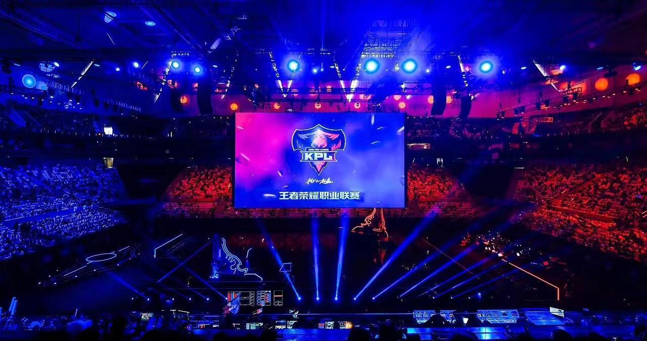 【战报】王者荣耀2020KPL秋季赛，西安WE吃鹅成功，3：2战胜杭州LGD大鹅