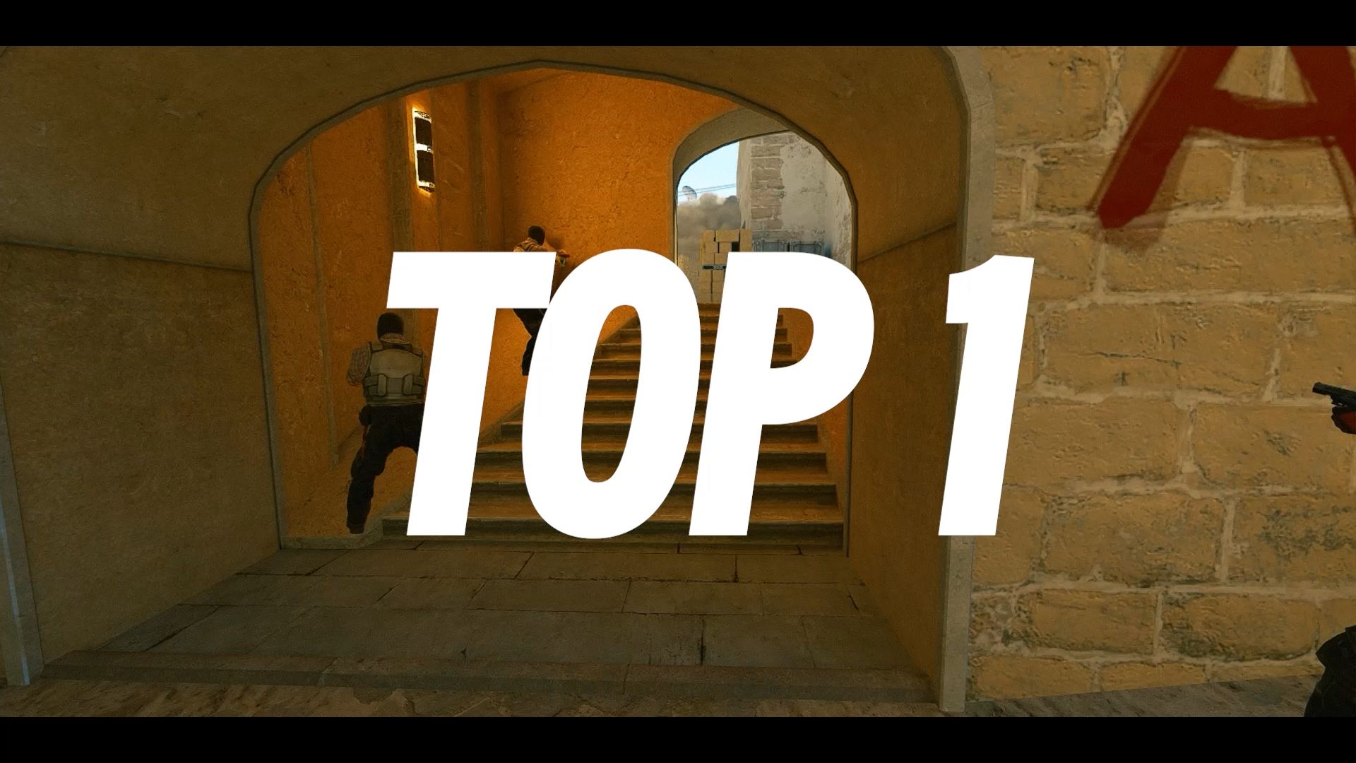 媒体人：LPL明年热闹的台子肯定能搭起来，就看比赛的内容和最后的成绩了