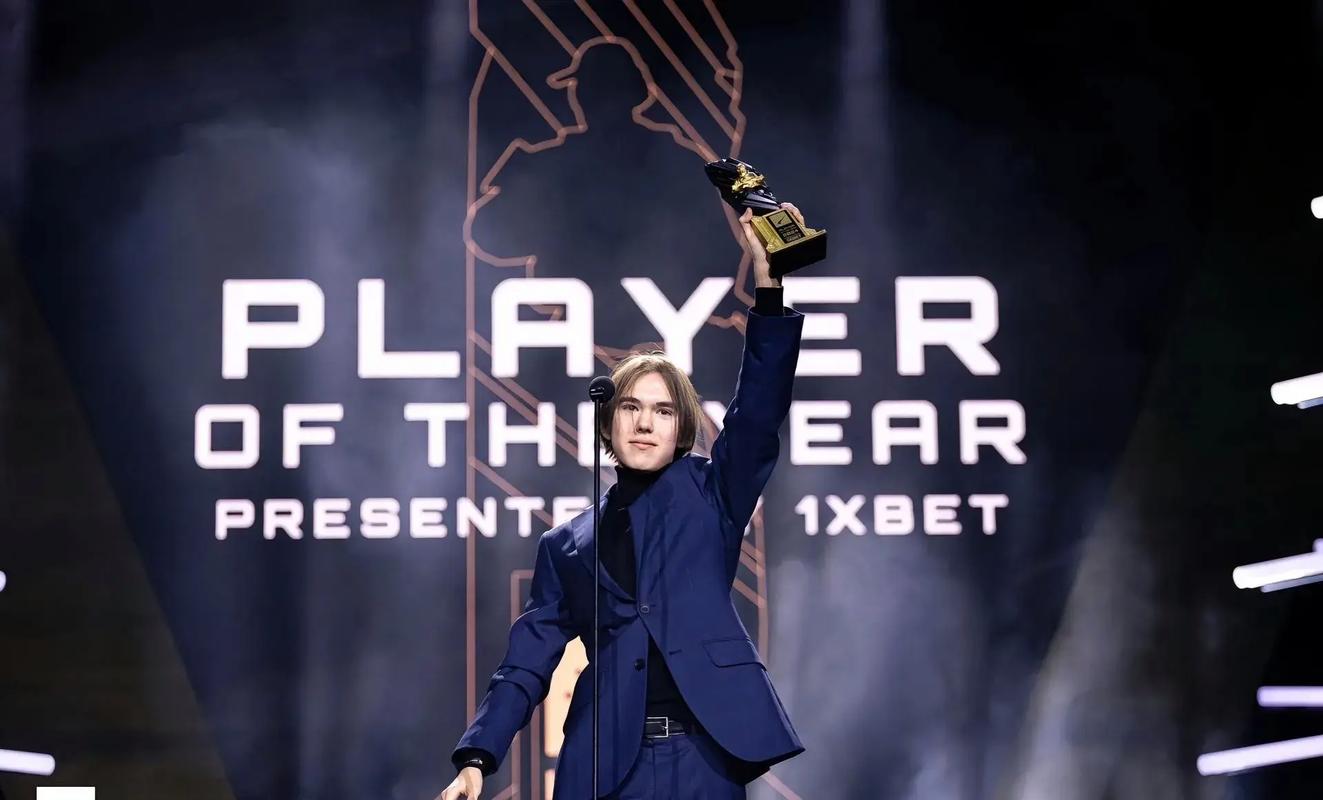 Complexity与教练T.c在CS2阵容中分道扬镳